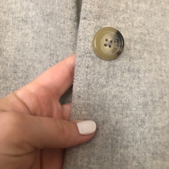 SOLD - Wilfred by Aritzia Cocoon coat - Picture 4 of 6